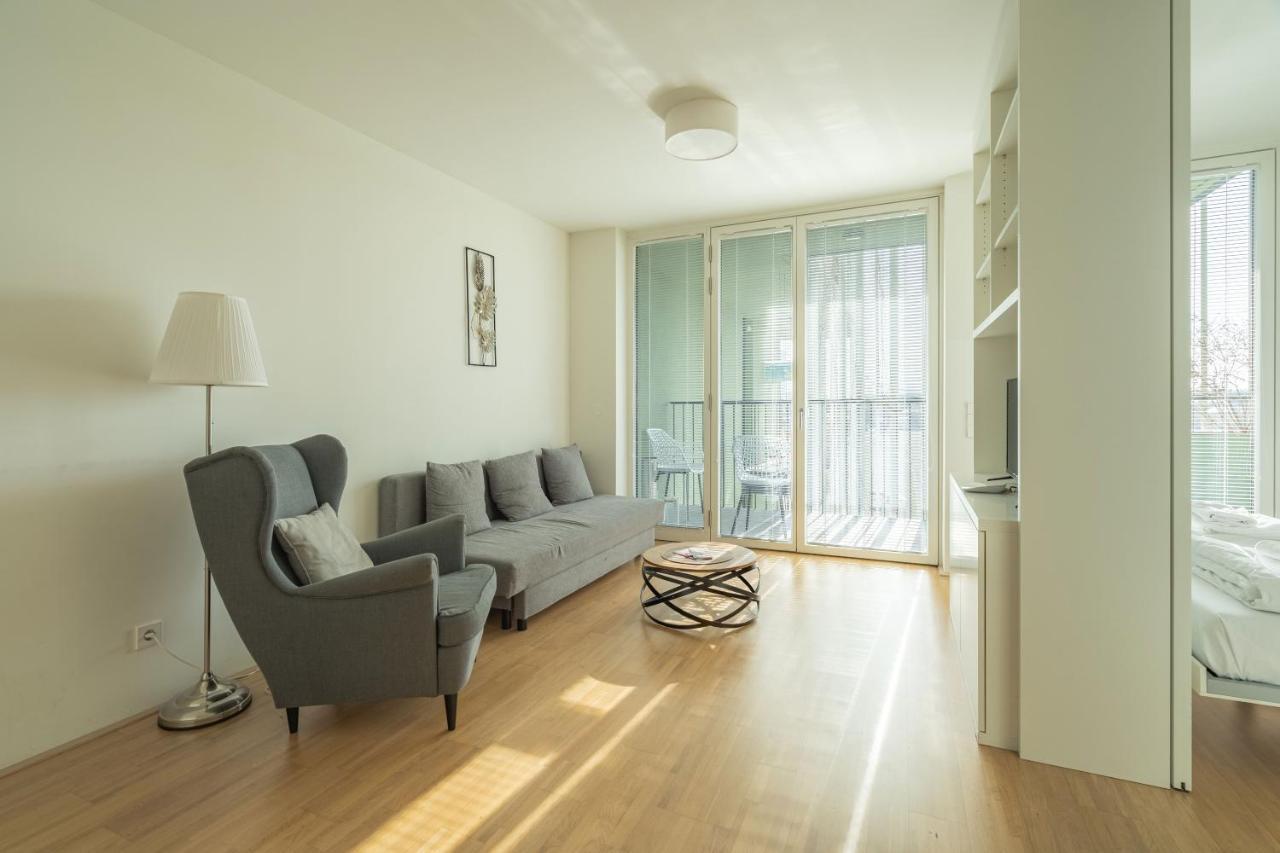 Easy Flat Green Prater Viena Exterior foto